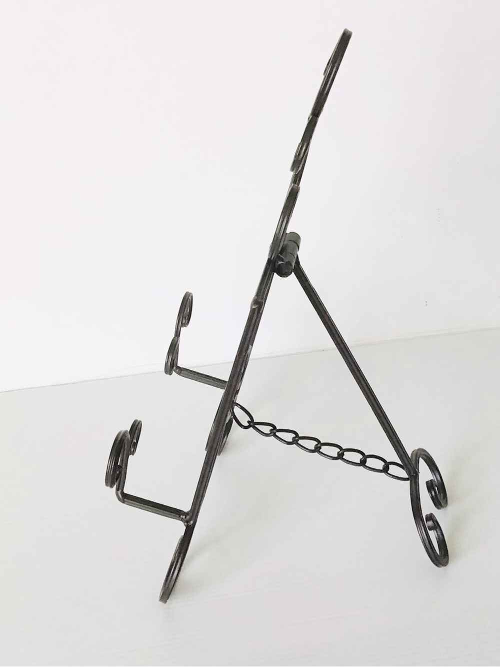 Decorative Metal Easel/Stand - Picture 2 of 6